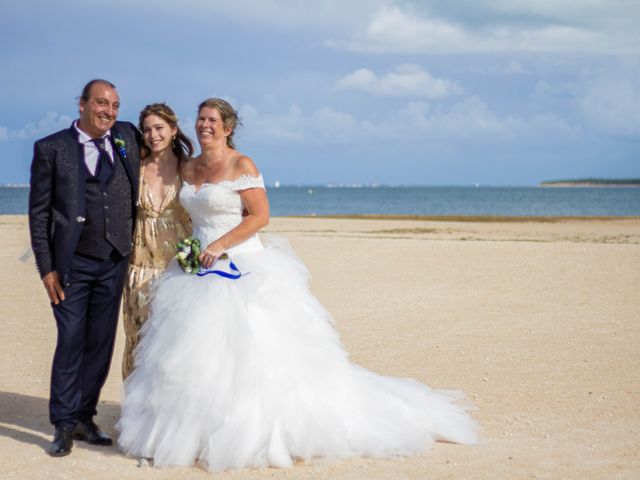 Le mariage de Christophe et Mélanie à Saint-Pierre-d&apos;Oléron, Charente Maritime 66