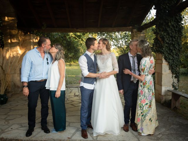 Le mariage de Dorian et Clémence à Saint-Astier, Dordogne 145