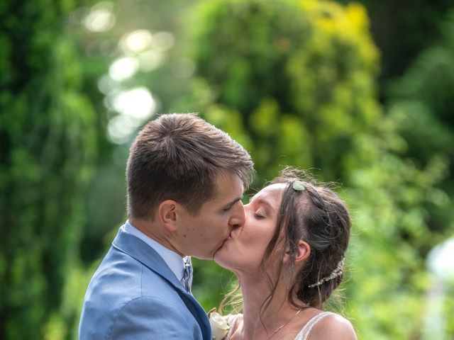 Le mariage de Clément et Mathilde à Parentignat, Puy-de-Dôme 17