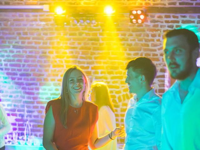 Le mariage de Lison et Ana à Lomme, Nord 17