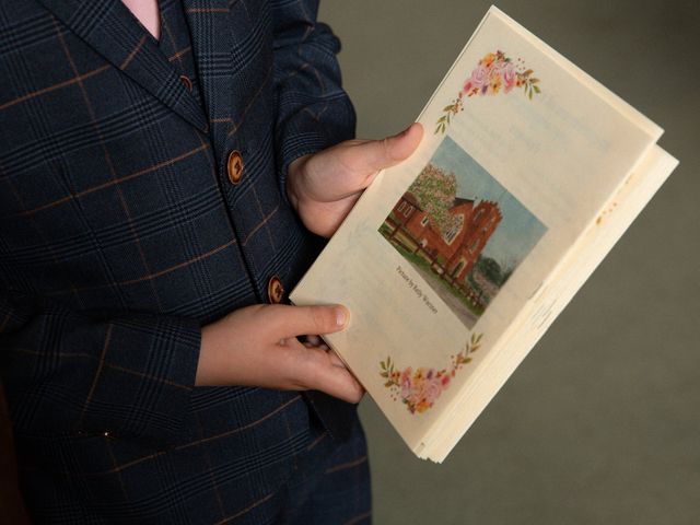 Le mariage de Tom et Camille à Vaugrigneuse, Essonne 4