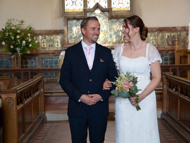 Le mariage de Tom et Camille à Vaugrigneuse, Essonne 19
