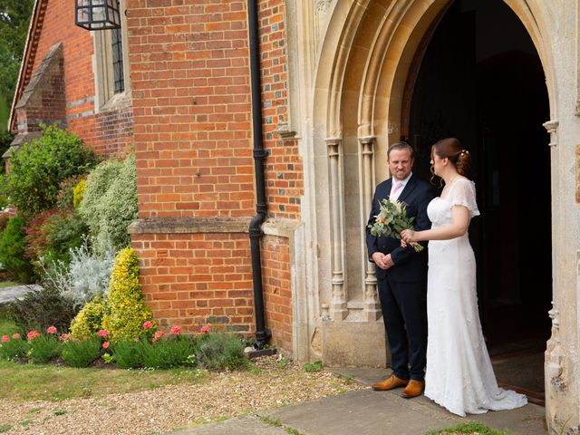 Le mariage de Tom et Camille à Vaugrigneuse, Essonne 22