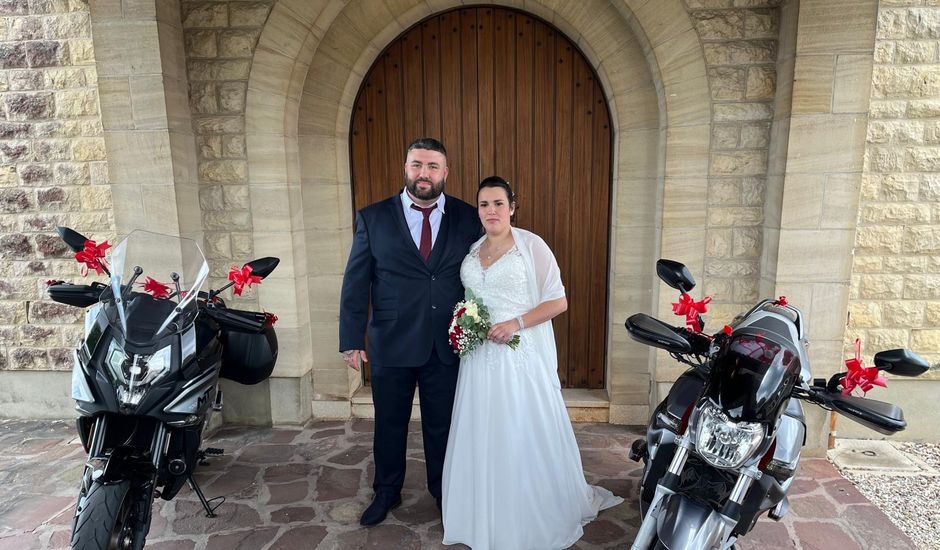 Le mariage de Lucas et Charlotte à Saint-Sylvain, Calvados