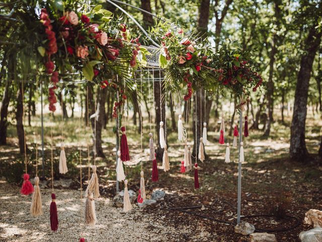 Le mariage de Olivier et Julie à Éguilles, Bouches-du-Rhône 48