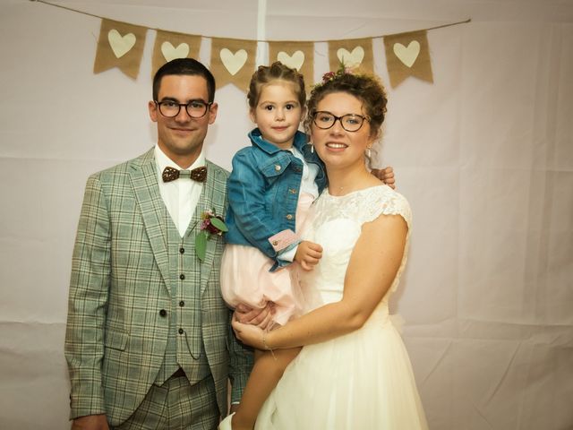 Le mariage de Florian et Clémence à Bernay, Sarthe 11