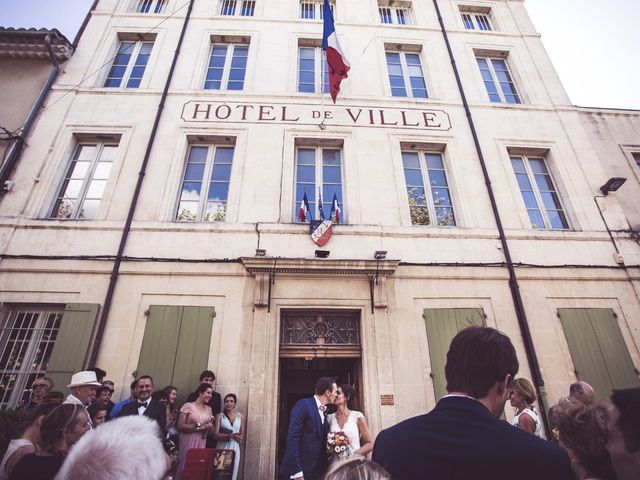 Le mariage de Romain et Sarah à Vaison-la-Romaine, Vaucluse 18