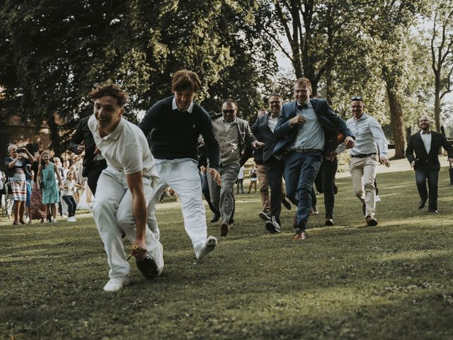 Le mariage de Christophe et Laetitia à Gosnay, Pas-de-Calais 8