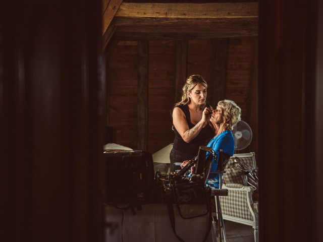 Le mariage de Chris et Kira à Excideuil, Dordogne 17