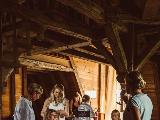 Le mariage de Chris et Kira à Excideuil, Dordogne 28