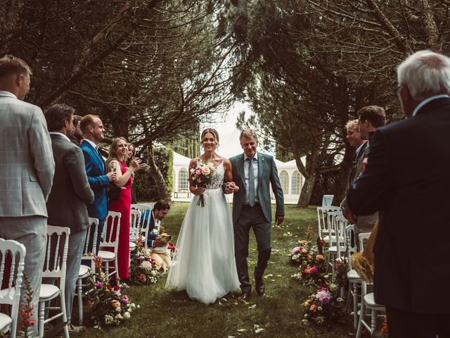 Le mariage de Chris et Kira à Excideuil, Dordogne 42