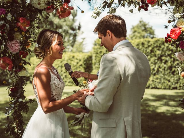 Le mariage de Chris et Kira à Excideuil, Dordogne 54