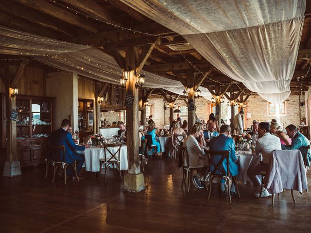 Le mariage de Chris et Kira à Excideuil, Dordogne 99