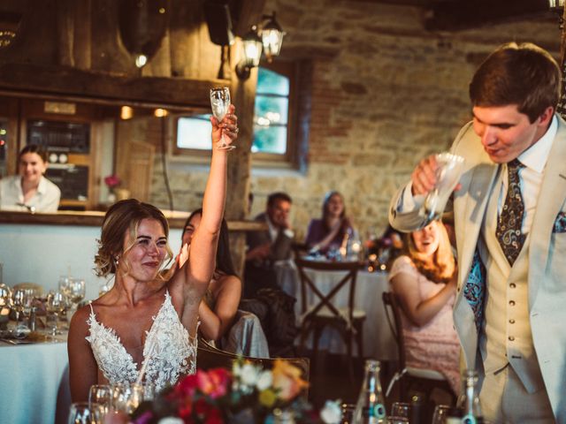 Le mariage de Chris et Kira à Excideuil, Dordogne 110