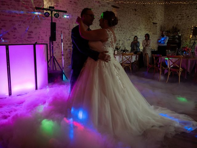 Le mariage de Philippe et Véronique à Vouvant, Vendée 3