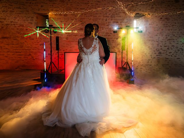Le mariage de Philippe et Véronique à Vouvant, Vendée 12