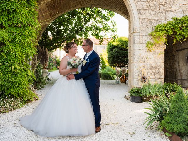 Le mariage de Philippe et Véronique à Vouvant, Vendée 43
