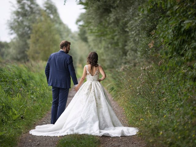 Le mariage de Romain et Thaïs à Saint-Omer, Pas-de-Calais 80