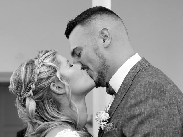 Le mariage de Jonathan et Amandine à Foussemagne, Territoire de Belfort 35