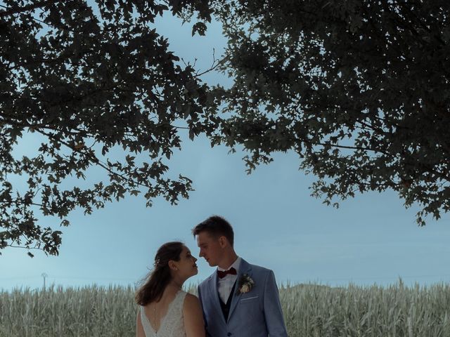 Le mariage de Julien et Amélie à Pernay, Indre-et-Loire 9