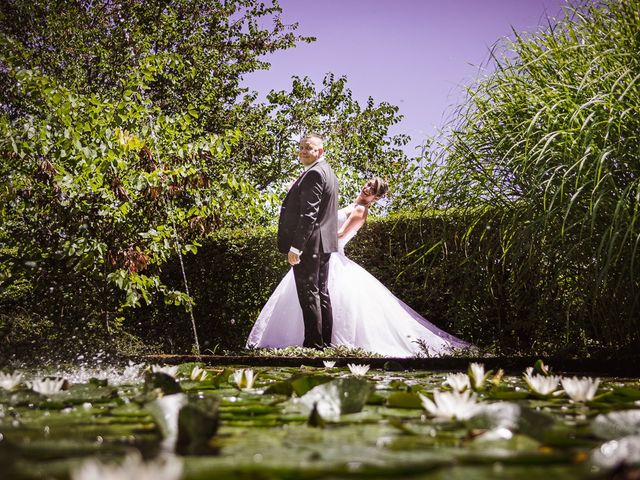 Le mariage de Pascal et Bénédicte à Vélines, Dordogne 8