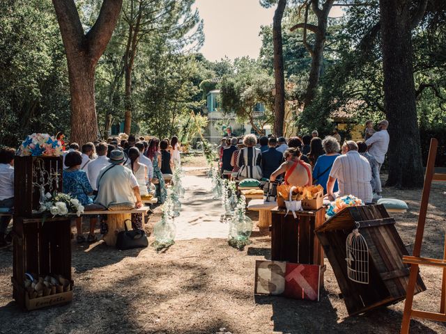 Le mariage de Thomas et Sarah à Aimargues, Gard 32