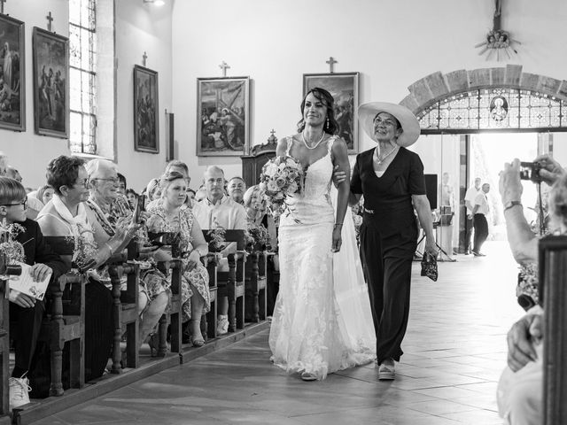 Le mariage de Emilien et Charlotte à Landaville, Vosges 4