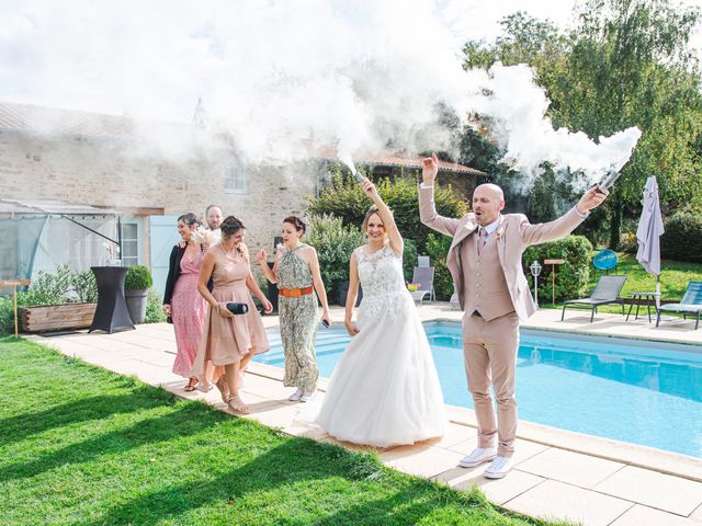 Le mariage de Angela et Mickaël à Chantonnay, Vendée 3