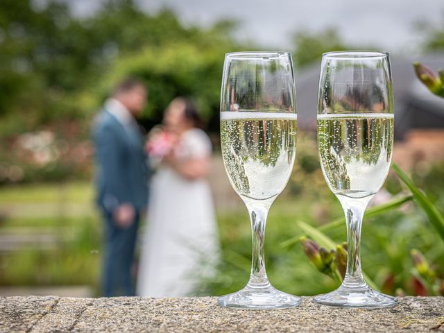 Le mariage de Antoine et Anaïs à Plélan-le-Petit, Côtes d'Armor 20