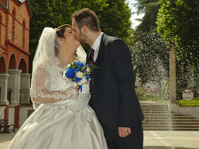 Le mariage de Florian et Rose à Saint-Chamond, Loire 8