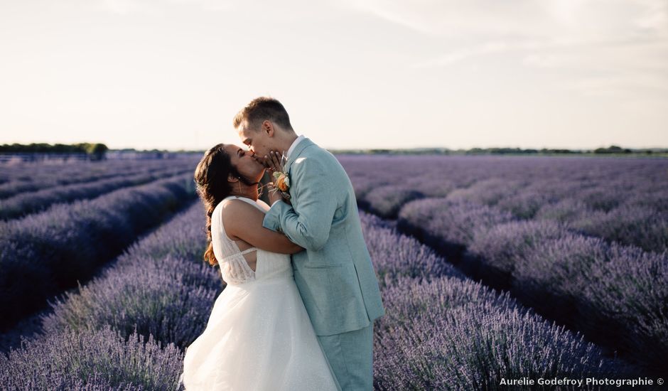 Le mariage de Thomas et Sarah à Aimargues, Gard