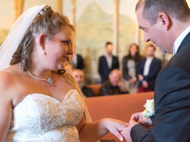 Le mariage de Julien et Roxane à Clermont-Ferrand, Puy-de-Dôme 24