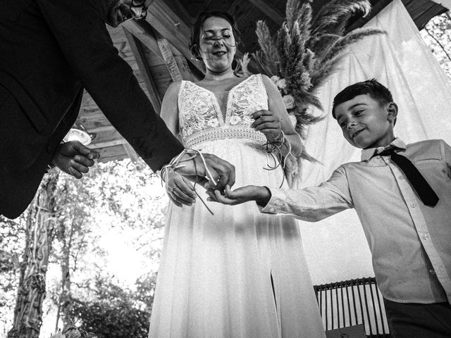 Le mariage de Philippe et Magalie à Beaumontois-en-Périgord, Dordogne 10