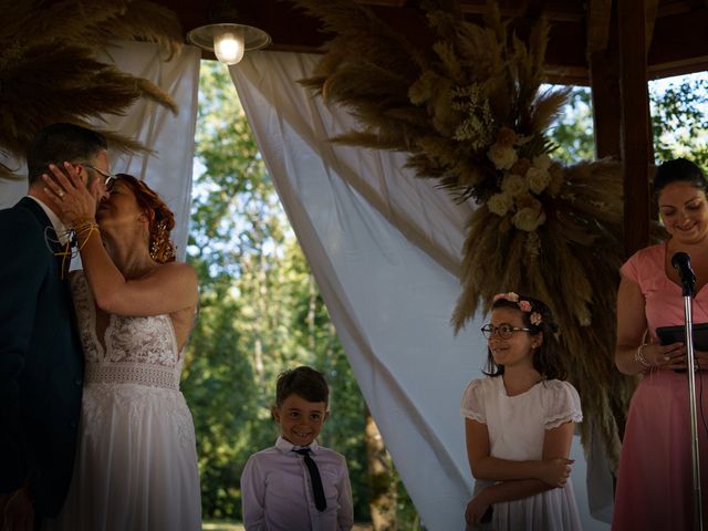 Le mariage de Philippe et Magalie à Beaumontois-en-Périgord, Dordogne 11