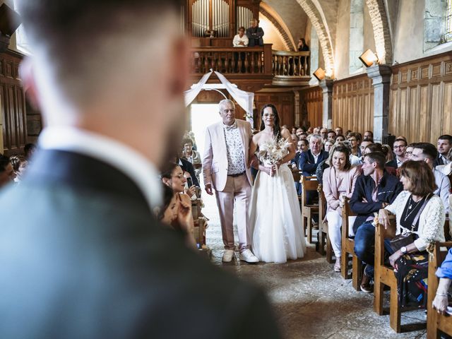 Le mariage de Antoine et Fanny à Salins-les-Bains, Jura 16