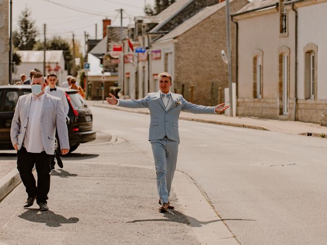 Le mariage de Matt et Elodie à Saint-Denis-de l&apos;Hôtel, Loiret 17