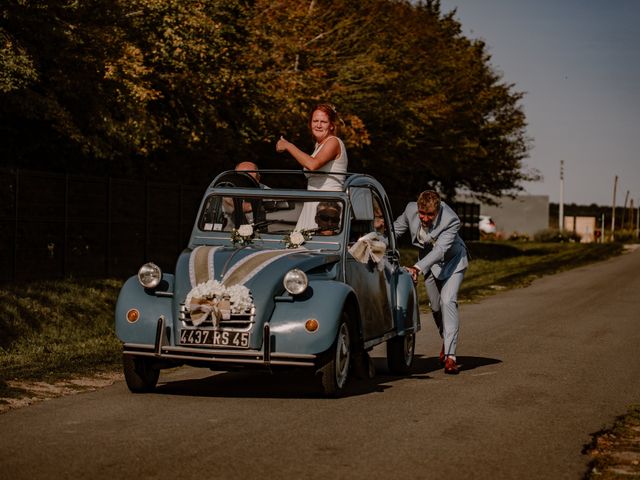 Le mariage de Matt et Elodie à Saint-Denis-de l&apos;Hôtel, Loiret 31