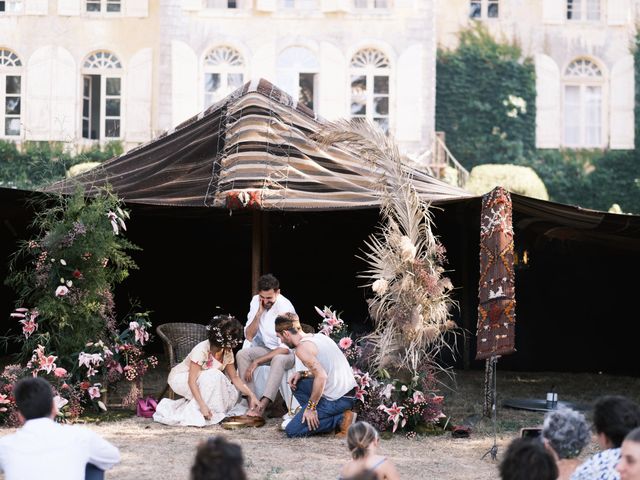 Le mariage de Virgile et Meryem à Saint-Pey-de-Castets, Gironde 42
