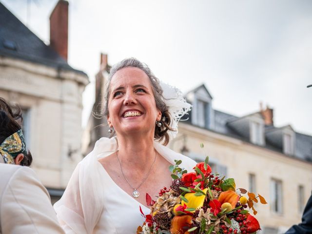 Le mariage de Olivier et Charlotte à Tours, Indre-et-Loire 7