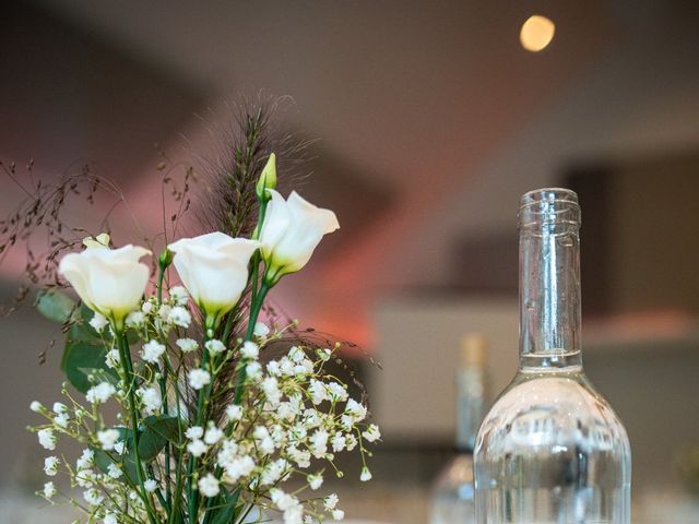 Le mariage de Olivier et Charlotte à Tours, Indre-et-Loire 14