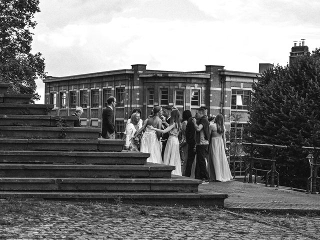 Le mariage de Roméo et Vanessa à Quévy, Hainaut 28