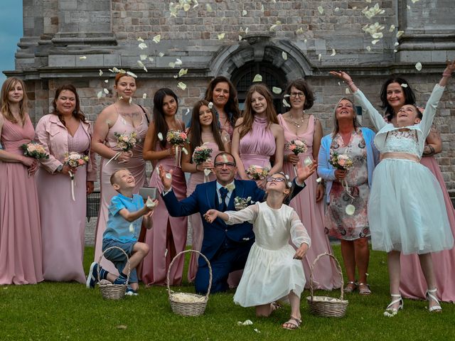 Le mariage de Roméo et Vanessa à Quévy, Hainaut 29