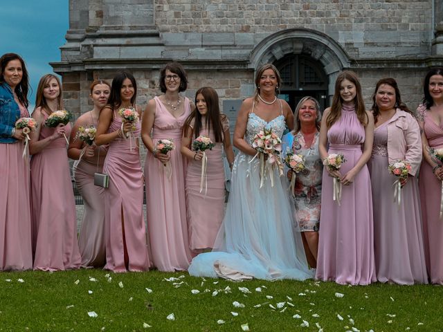 Le mariage de Roméo et Vanessa à Quévy, Hainaut 30