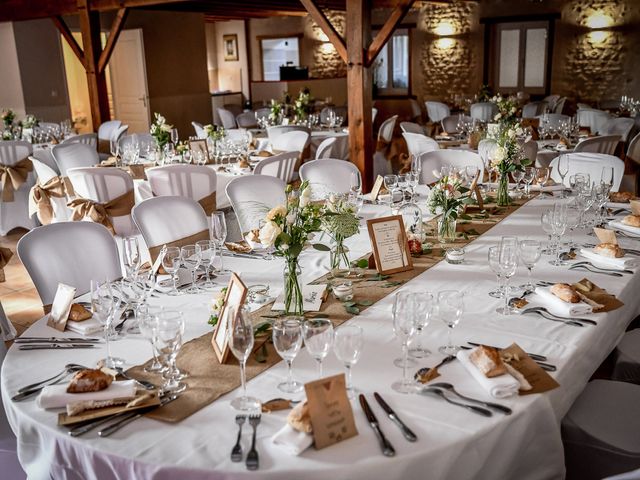 Le mariage de Jérémy et Léa à Usson-du-Poitou, Vienne 20