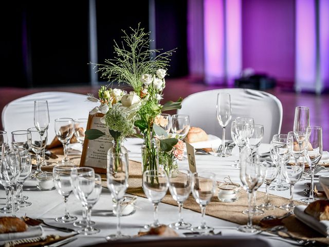 Le mariage de Jérémy et Léa à Usson-du-Poitou, Vienne 22