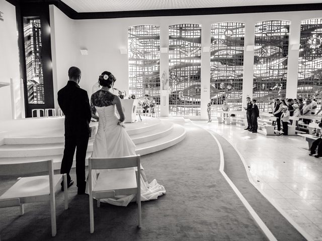 Le mariage de Christophe et Laetitia à Ostheim, Haut Rhin 12