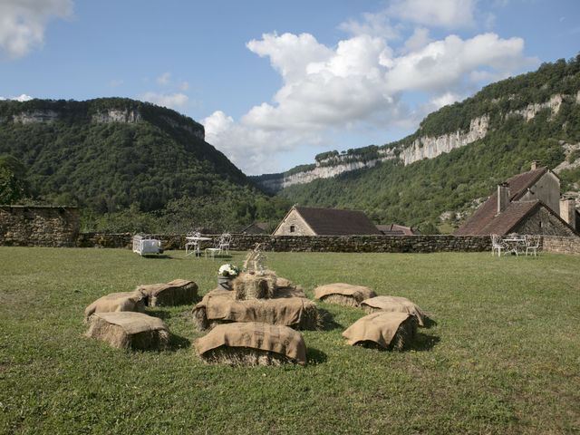 Le mariage de Romain et Charles-Edouard à Baume-les-Messieurs, Jura 33