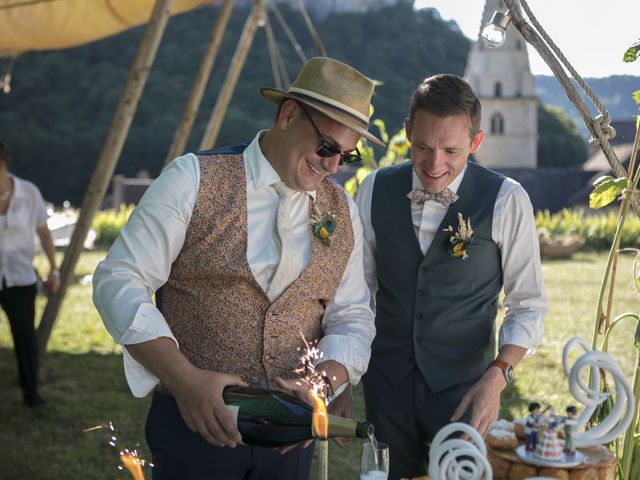 Le mariage de Romain et Charles-Edouard à Baume-les-Messieurs, Jura 71