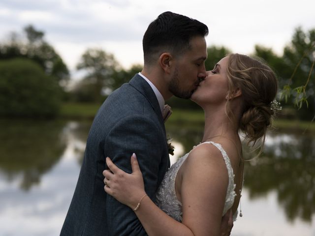 Le mariage de Simon et Océane à Polliat, Ain 35