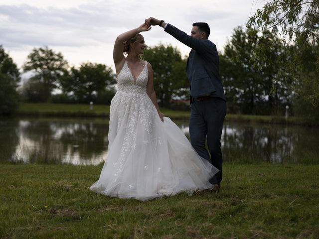 Le mariage de Simon et Océane à Polliat, Ain 37